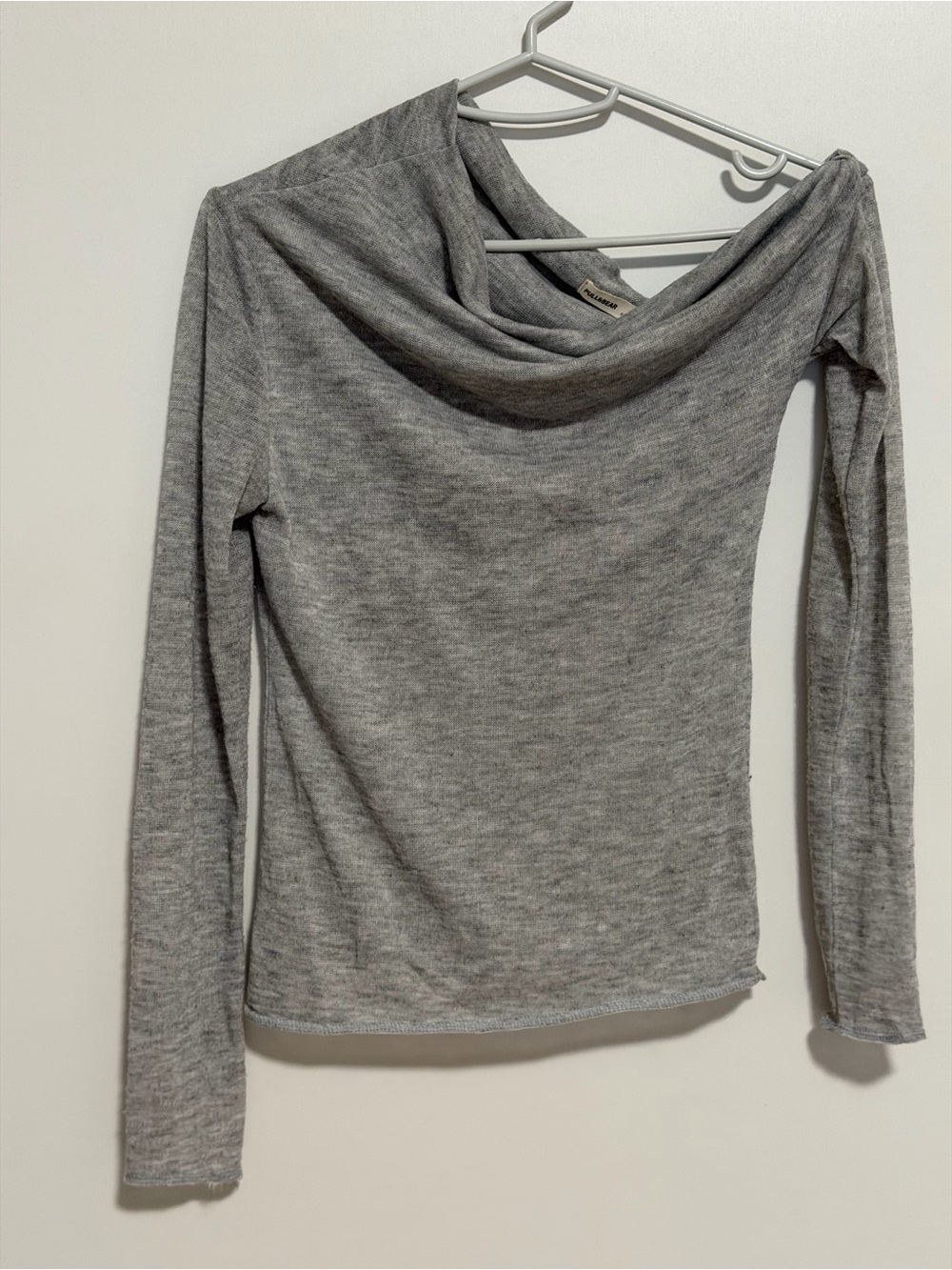 Pull&Bear Light Grey Off-the-Shoulder Cowl Sweater